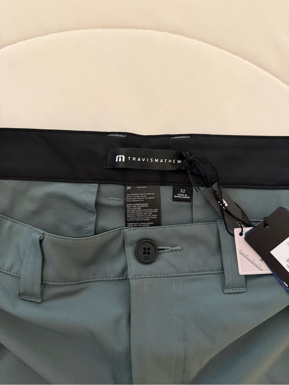 Travis Mathew Wanderlust Shorts 7” Size 32